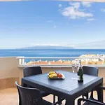 Gigantes,luxury Aircon, Views And Pools Апартаменты