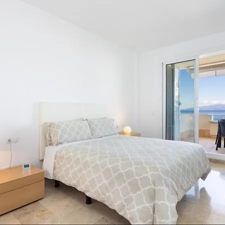 Gigantes Paradise Aircon And Views Apartman *