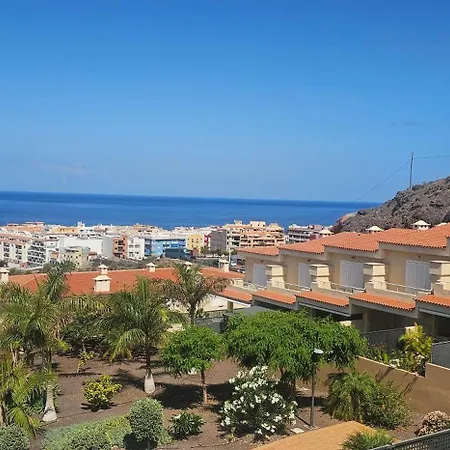 Gigantes Paradise Aircon And Views Apartman